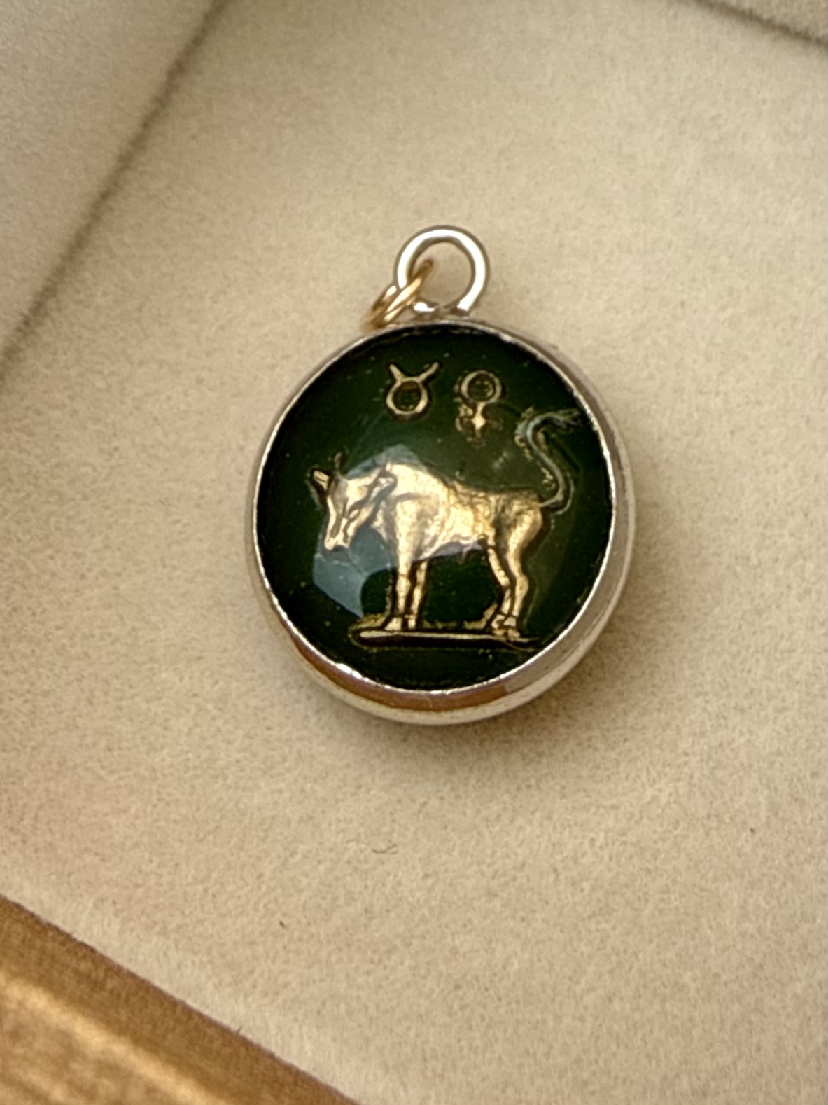 No. 034: Taurus Zodiac — product photo