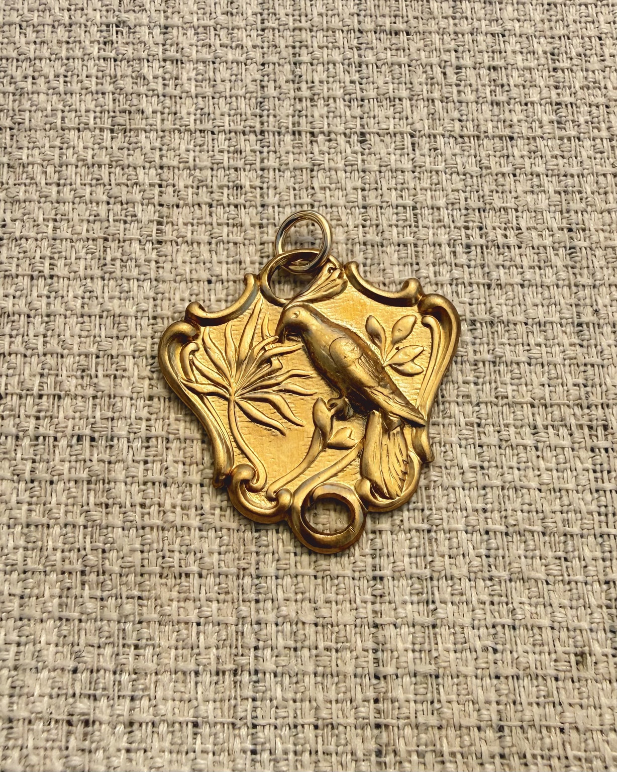 No. 061: Vintage Bird & Flower Brass Plaque — product photo