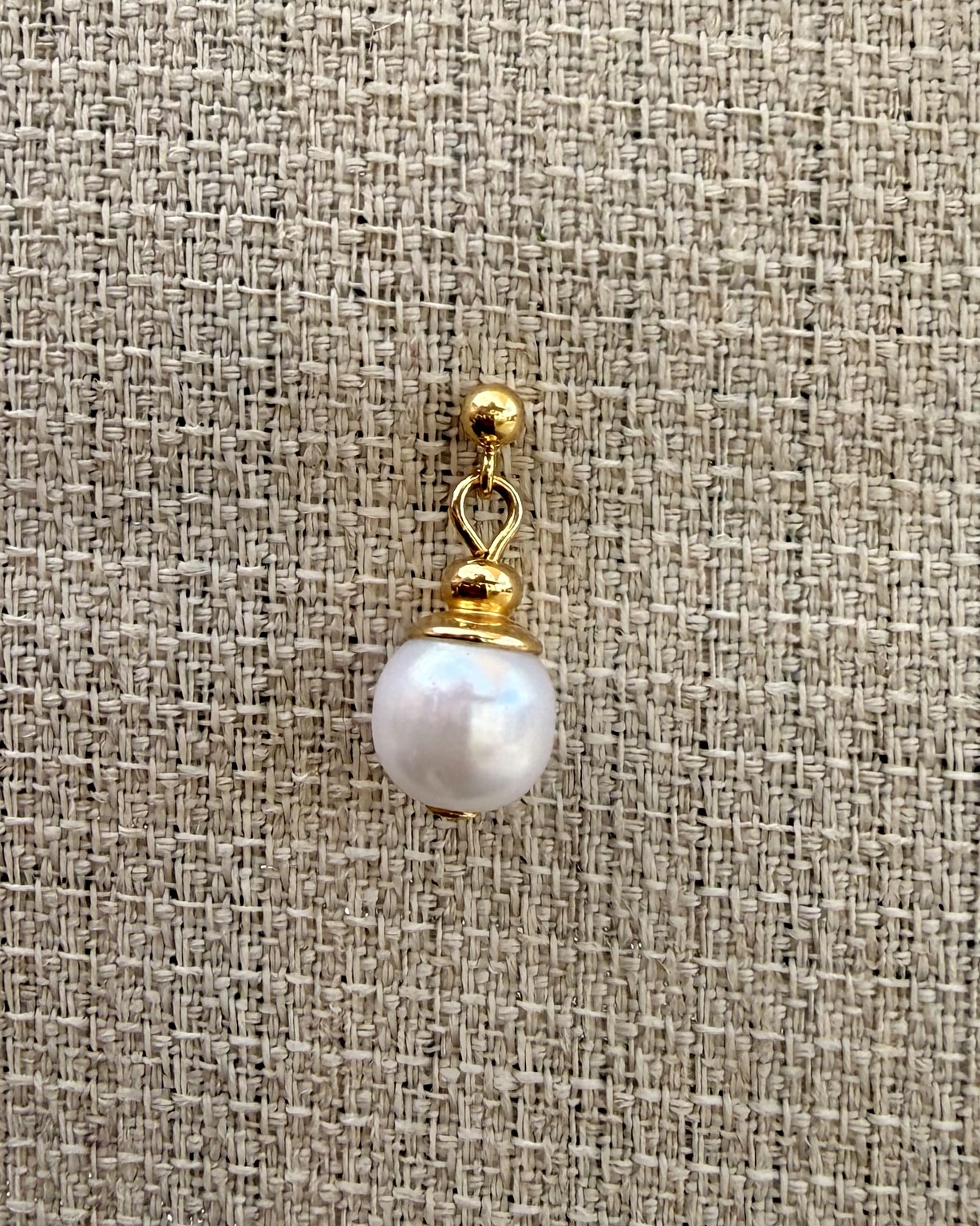 Vintage Pearl-Like Drop Sidekick — product photo